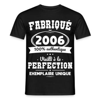 Hergestellt 2006 – Perfekt gereift - Männer T-Shirt - Schwarz - Vorne - AI Model Male 178 light (178cm)