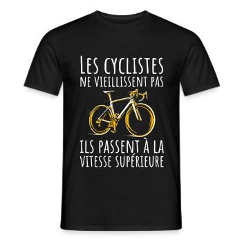 Cyclists don't get old Bike humor - Men's T-Shirt - black - Front - AI Model Male 178 light (178cm)