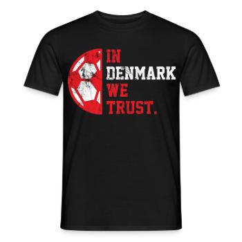 In Denmark we trust - Männer T-Shirt - Schwarz - Vorne - AI Model Male 178 light (178cm)