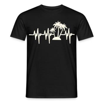 Vacances à la plage Heartbeat - T-shirt homme - noir - Devant - AI Model Male 178 light (178cm)