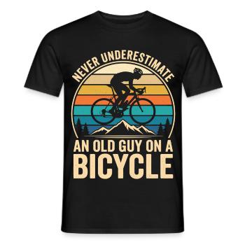 Never Underestimate An Old Guy On A Bicycle - Männer T-Shirt - Schwarz - Vorne - AI Model Male 178 light (178cm)