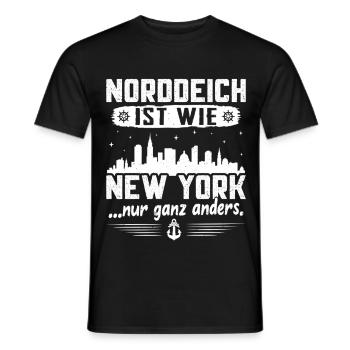 NORDDEICH IST WIE NEW YORK NUR GANZ ANDERS - Männer T-Shirt - Schwarz - Vorne - AI Model Male 178 light (178cm)