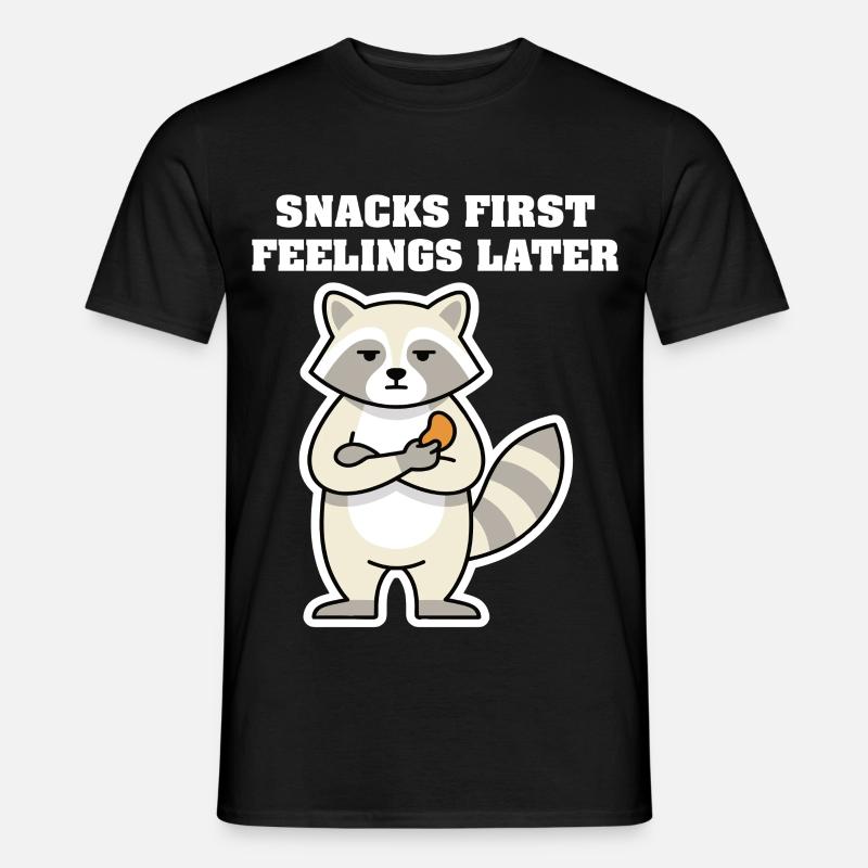 SNACKS FIRST FEELINGS LATER Waschbär - Männer T-Shirt - Schwarz