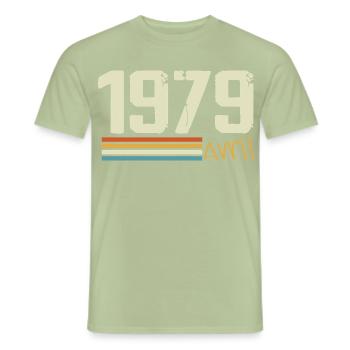 Geboren im April 1979 - Männer T-Shirt - Sage - Vorne - AI Model Male 178 light (178cm)