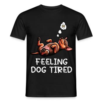 Feeling Dog Tired Zwergpinscher Pinscher Minpin - Männer T-Shirt - Schwarz - Vorne - AI Model Male 178 light (178cm)