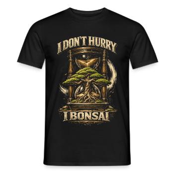 Bonsaibaum I Don't Hurry I Bonsai - Männer T-Shirt - Schwarz - Vorne - AI Model Male 178 light (178cm)