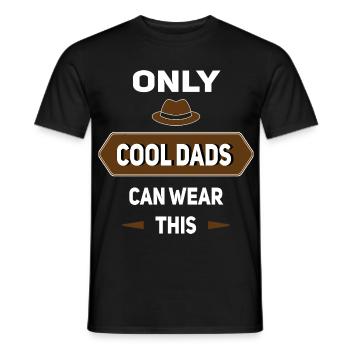 Nur coole Väter können das tragen - Vatertag Idee - Männer T-Shirt - Schwarz - Vorne - AI Model Male 178 light (178cm)