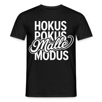 Malle 2026 Hokus Pokus Malle Modus - Männer T-Shirt - Schwarz - Vorne - AI Model Male 178 light (178cm)