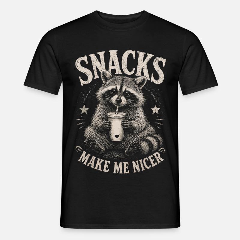 Waschbär, Snacks Make Me Nicer - Männer T-Shirt - Schwarz