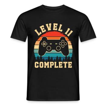 Level 11 abgeschlossen – 11 Jahre altes Geschenk - Männer T-Shirt - Schwarz - Vorne - AI Model Male 178 light (178cm)