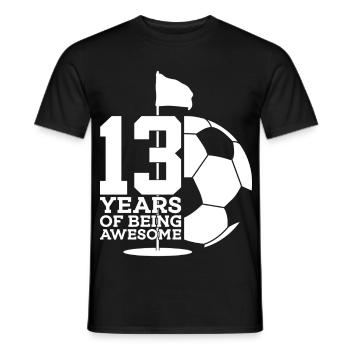 13 JAHRE FUßBALLGOLF 13. GEBURTSTAG - Männer T-Shirt - Schwarz - Vorne - AI Model Male 178 light (178cm)