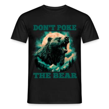 Wilder Bär im Vollmond – Outdoor & Natur Spruch - Männer T-Shirt - Schwarz - Vorne - AI Model Male 178 light (178cm)