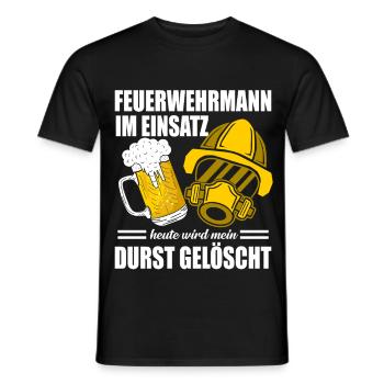 Feuerwehrmann im Einsatz Durst gelöscht Bier - Männer T-Shirt - Schwarz - Vorne - AI Model Male 178 light (178cm)