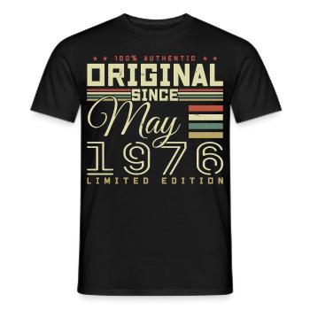 Gift Anniversaire Mai 1976, Gift May 1976 - Männer T-Shirt - Schwarz - Vorne - AI Model Male 178 light (178cm)