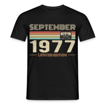 September 1977 Jahrgang Jubiläum September 1977 - Männer T-Shirt - Schwarz - Vorne - AI Model Male 178 light (178cm)