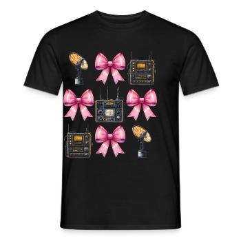 Coquette Bow Amateurfunkerin Amateurfunkerin - Männer T-Shirt - Schwarz - Vorne - AI Model Male 178 light (178cm)