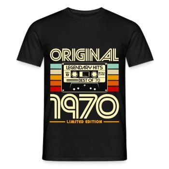 Originale limitierte Kassette von 1970 - Männer T-Shirt - Schwarz - Vorne - AI Model Male 178 light (178cm)