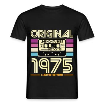 Limitierte Retro-Kassette von 1975 - Männer T-Shirt - Schwarz - Vorne - AI Model Male 178 light (178cm)