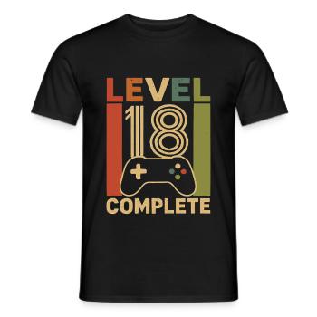 Level 18 Completed Gamer Geburtstagsdesign - Männer T-Shirt - Schwarz - Vorne - AI Model Male 178 light (178cm)