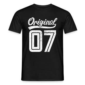 2007 Original 07 born 2007 - Men's T-Shirt - black - Front - AI Model Male 178 light (178cm)