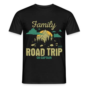 Matching Family Trip Co-Captain - Männer T-Shirt - Schwarz - Vorne - AI Model Male 178 light (178cm)