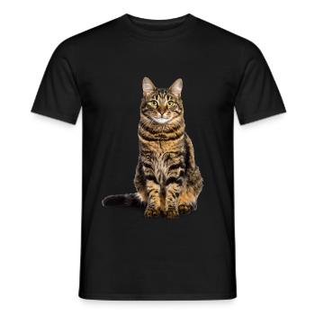 Getigerte Katze – Wild, charmant & voll Charakter - Männer T-Shirt - Schwarz - Vorne - AI Model Male 178 light (178cm)