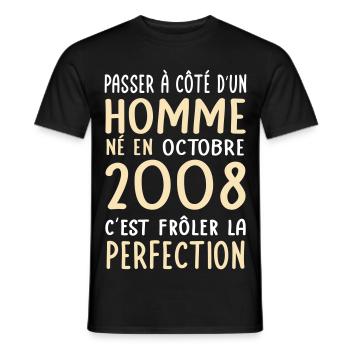 Anniversaire 18 ans - Né en Octobre 2008 - T-shirt homme - noir - Devant - AI Model Male 178 light (178cm)