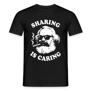 Sharing is caring - Lustiger Karl Marx Cartoon - Männer T-Shirt - Schwarz - Vorne - AI Model Male 178 light (178cm)