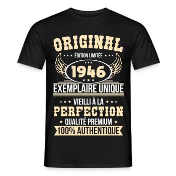1946 – Einzigartiges Exemplar – Premiumqualität - Männer T-Shirt - Schwarz - Vorne - AI Model Male 178 light (178cm)