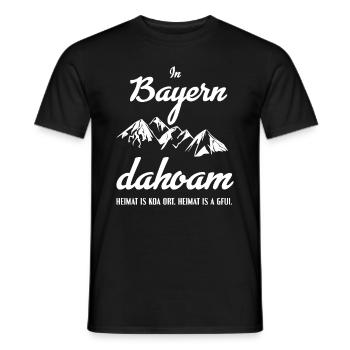 In Bayern dahoam. Bayrisch Heimat Berge Wandern - Männer T-Shirt - Schwarz - Vorne - AI Model Male 178 light (178cm)