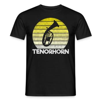 Tenorhorn Tenorhornist Blasmusik Stolz Geschenk - Männer T-Shirt - Schwarz - Vorne - AI Model Male 178 light (178cm)