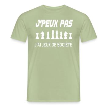 j peux pas jeux de société - T-shirt homme - vert sauge - Devant - AI Model Male 178 light (178cm)