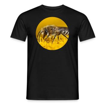 Honey Bee Bees Photography - Men's T-Shirt - black - Front - AI Model Male 178 light (178cm)