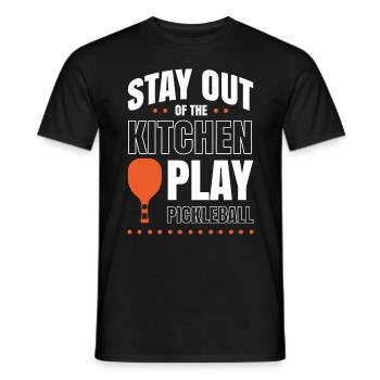 Stay Out Of The Kitchen Play Pickleball - Männer T-Shirt - Schwarz - Vorne - AI Model Male 178 light (178cm)