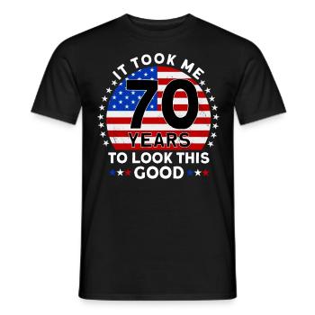 Il m’a fallu 70 ans pour être aussi beau - T-shirt homme - noir - Devant - AI Model Male 178 light (178cm)