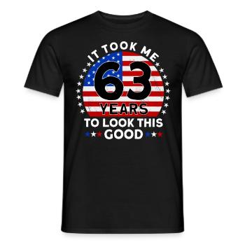 Il m’a fallu 63 ans pour être aussi beau - T-shirt homme - noir - Devant - AI Model Male 178 light (178cm)