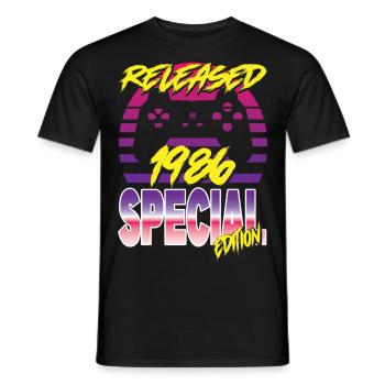 Released 1986 Special Edition - Männer T-Shirt - Schwarz - Vorne - AI Model Male 178 light (178cm)