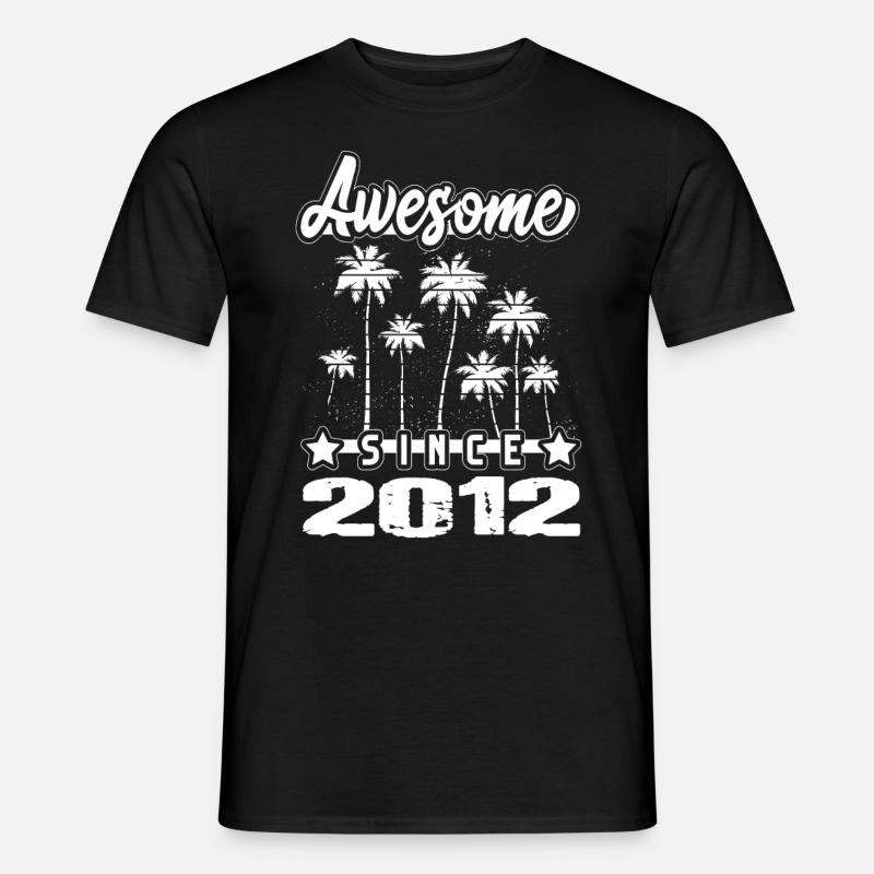 Awesome Since 2012 - Männer T-Shirt - Schwarz