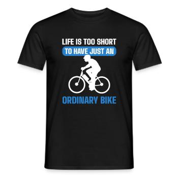 La vie est trop courte pour n’avoir qu’un vélo ordinaire - T-shirt homme - noir - Devant - AI Model Male 178 light (178cm)