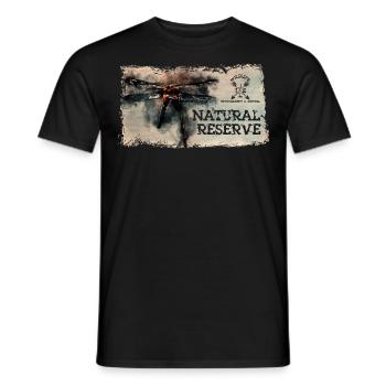 Serie "NATURSCHUTZGEBIET" - Odonate - Männer T-Shirt - Schwarz - Vorne - AI Model Male 178 light (178cm)