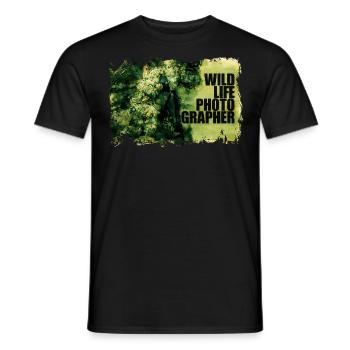 "Wildlife Photographer" Series - The invisible man - Men's T-Shirt - black - Front - AI Model Male 178 light (178cm)
