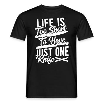 Life Is Too Short To Have Just One Knife Knife - Männer T-Shirt - Schwarz - Vorne - AI Model Male 178 light (178cm)