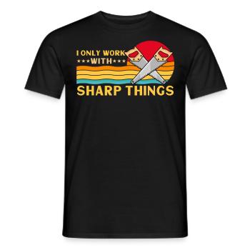 Je ne travaille qu’avec des choses pointues - T-shirt homme - noir - Devant - AI Model Male 178 light (178cm)