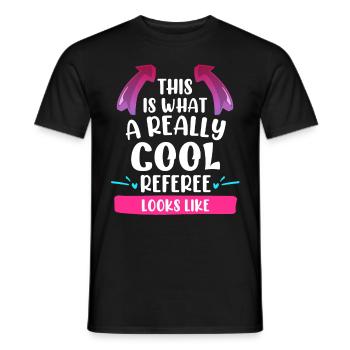 So sieht eine coole Schiedsrichterin aus - Männer T-Shirt - Schwarz - Vorne - AI Model Male 178 light (178cm)