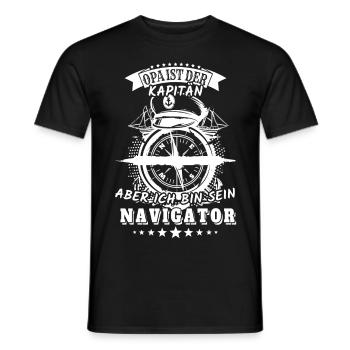 Opa ist der Kapitän, aber ich bin sein Navigator - Männer T-Shirt - Schwarz - Vorne - AI Model Male 178 light (178cm)