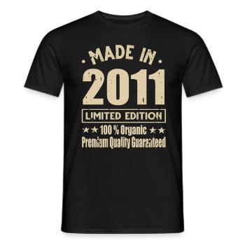 Made in 2011 Vintage Retro Limited Edition - Männer T-Shirt - Schwarz - Vorne - AI Model Male 178 light (178cm)