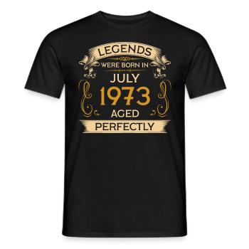 Birthday Legends est né en juillet 1973 - T-shirt homme - noir - Devant - AI Model Male 178 light (178cm)
