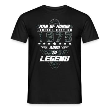 Homme d’honneur Année de naissance 1973 Cadeau de camouflage - T-shirt homme - noir - Devant - AI Model Male 178 light (178cm)