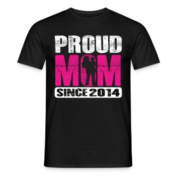 Proud Mom Since 2014 - Männer T-Shirt - Schwarz - Vorne - AI Model Male 178 light (178cm)
