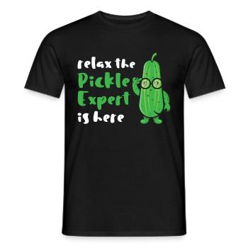 Relax The Pickle Expert is Here - Männer T-Shirt - Schwarz - Vorne - AI Model Male 178 light (178cm)